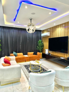 3bedroom luxury apartment with pool, snooker, ps5 in lekki phase 1